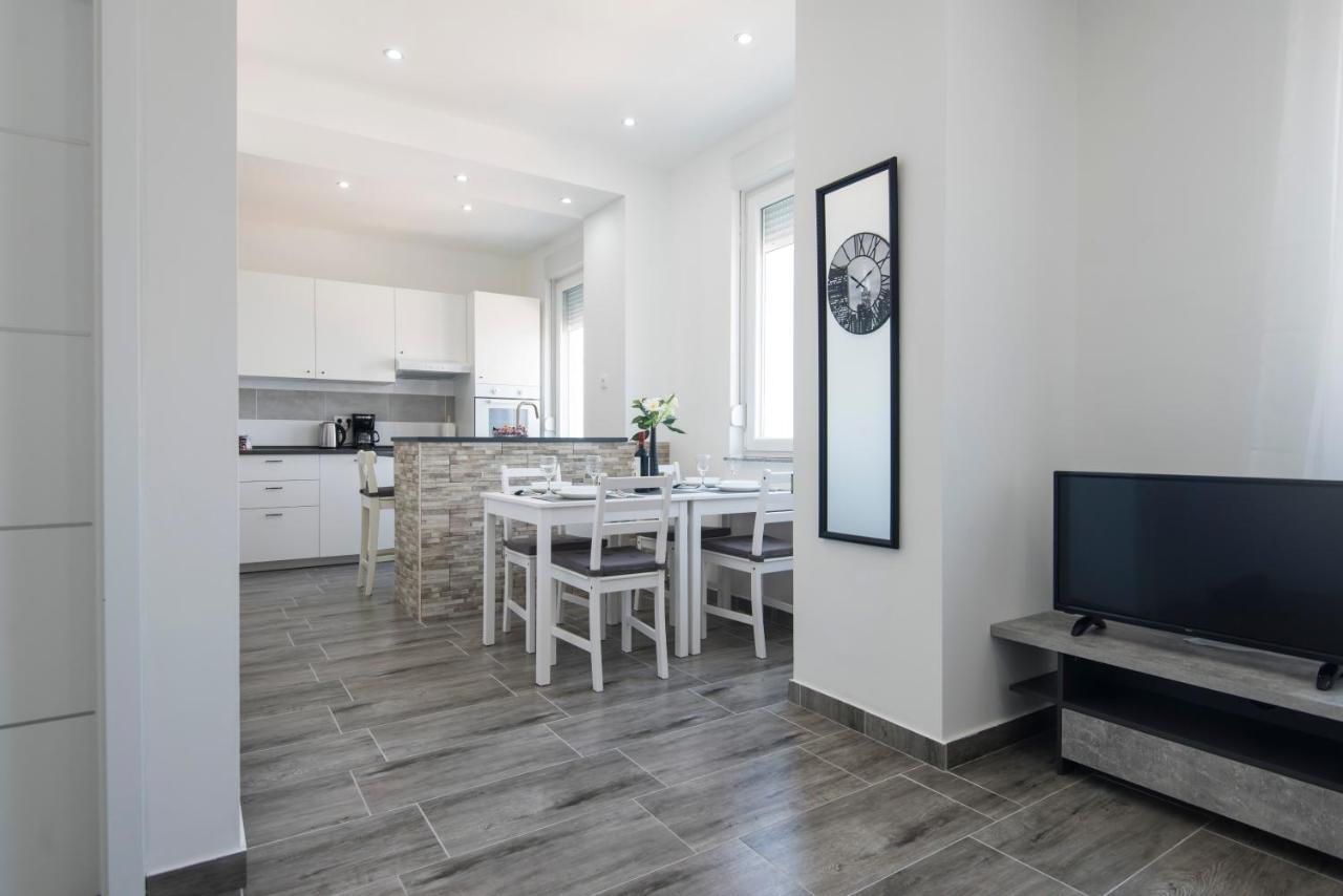Pleasure Sea View Apartment Zadar Luaran gambar