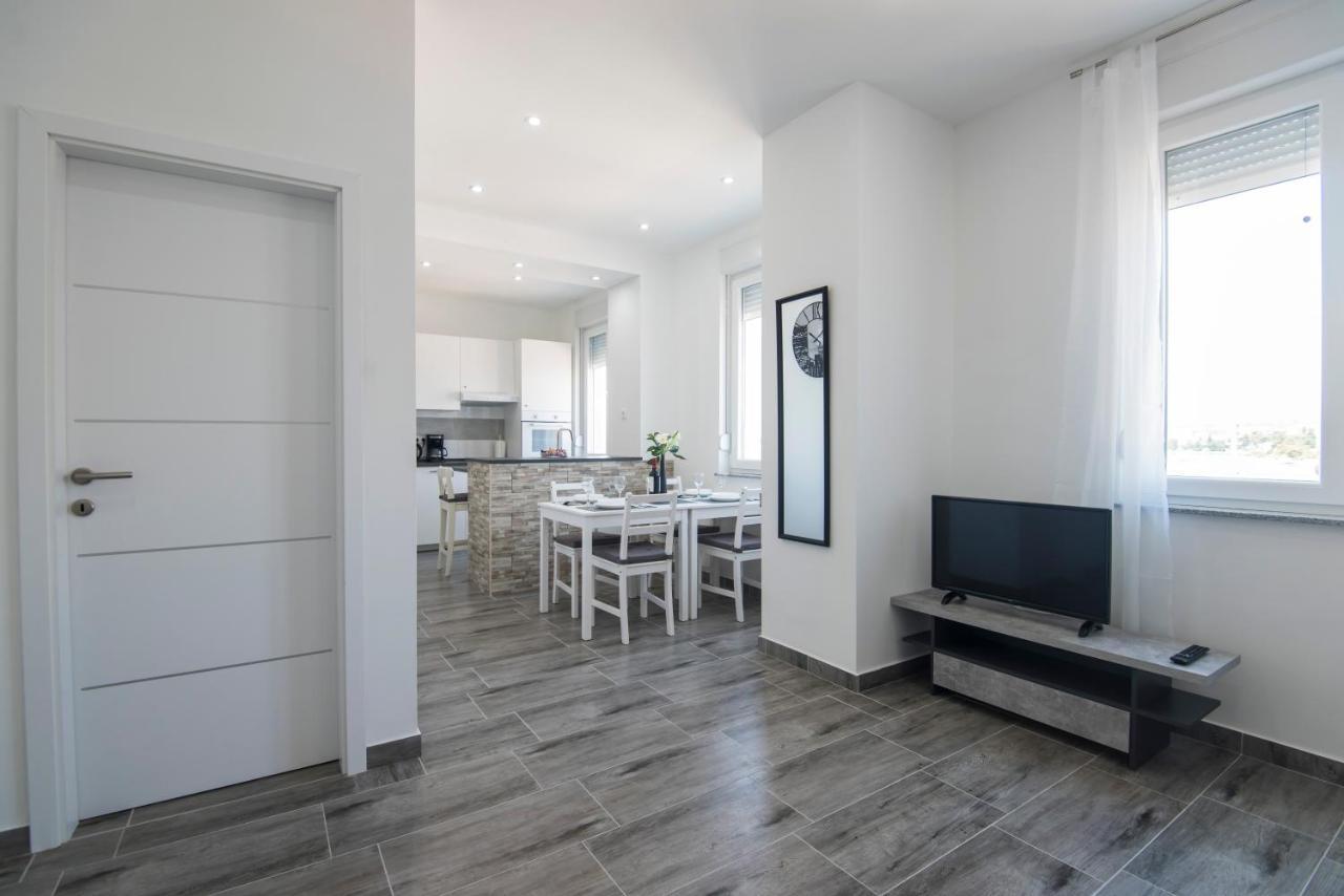 Pleasure Sea View Apartment Zadar Luaran gambar